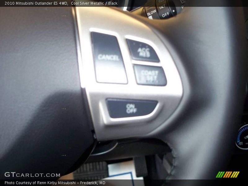 Cool Silver Metallic / Black 2010 Mitsubishi Outlander ES 4WD