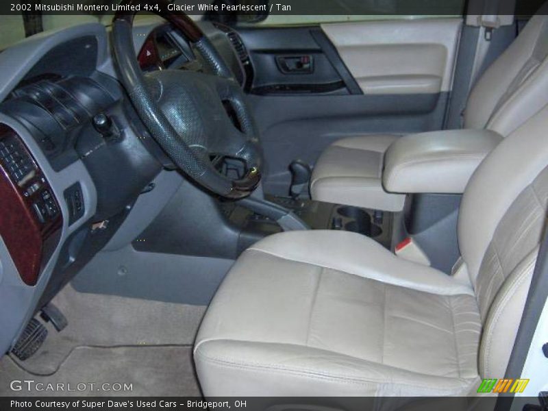 Glacier White Pearlescent / Tan 2002 Mitsubishi Montero Limited 4x4