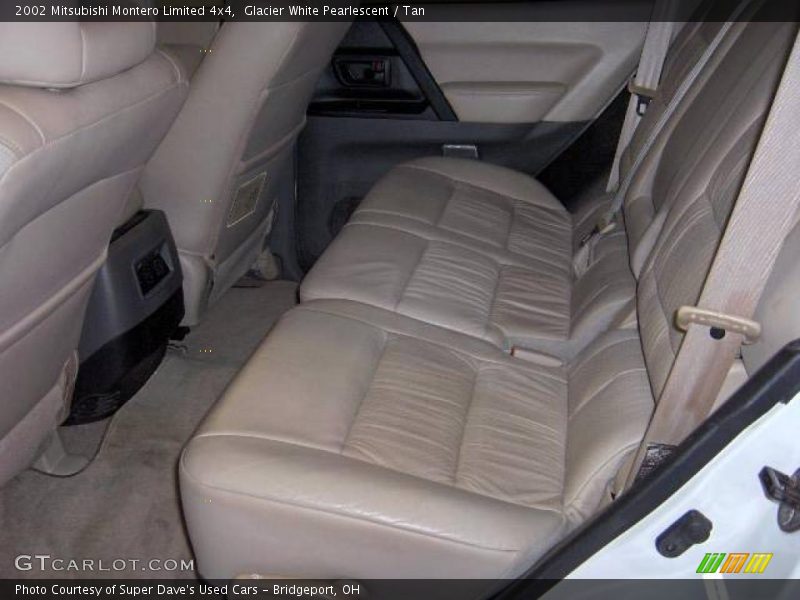 Glacier White Pearlescent / Tan 2002 Mitsubishi Montero Limited 4x4