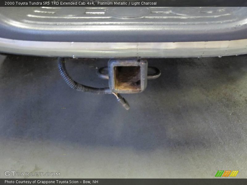 Platinum Metallic / Light Charcoal 2000 Toyota Tundra SR5 TRD Extended Cab 4x4