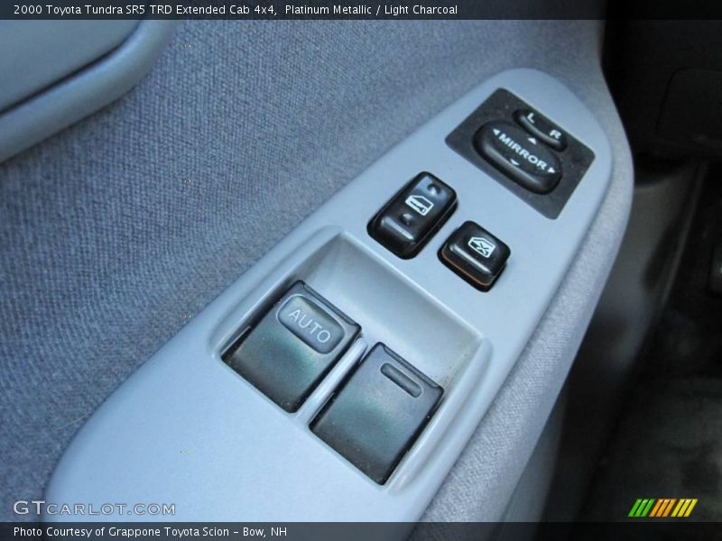 Platinum Metallic / Light Charcoal 2000 Toyota Tundra SR5 TRD Extended Cab 4x4
