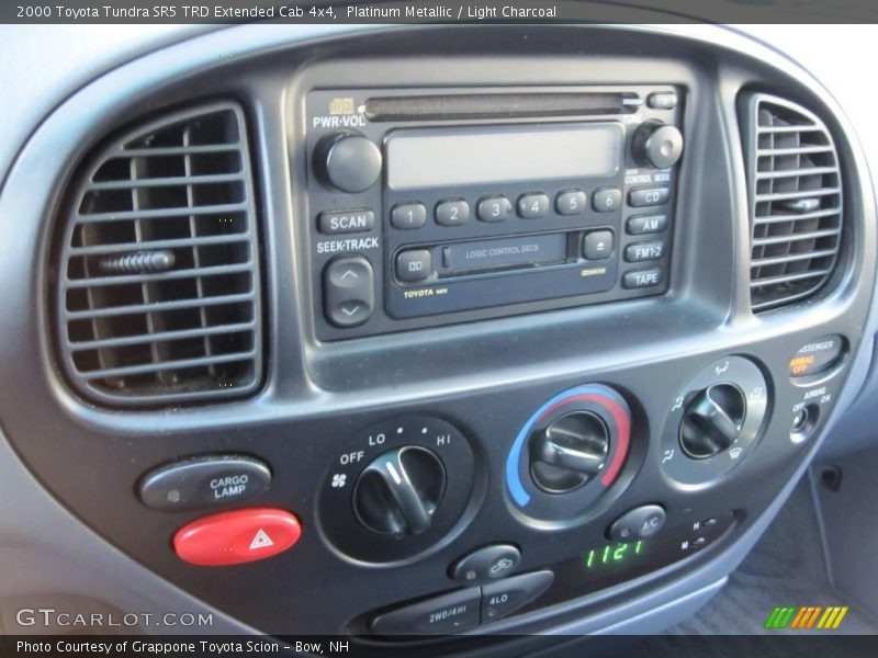 Platinum Metallic / Light Charcoal 2000 Toyota Tundra SR5 TRD Extended Cab 4x4
