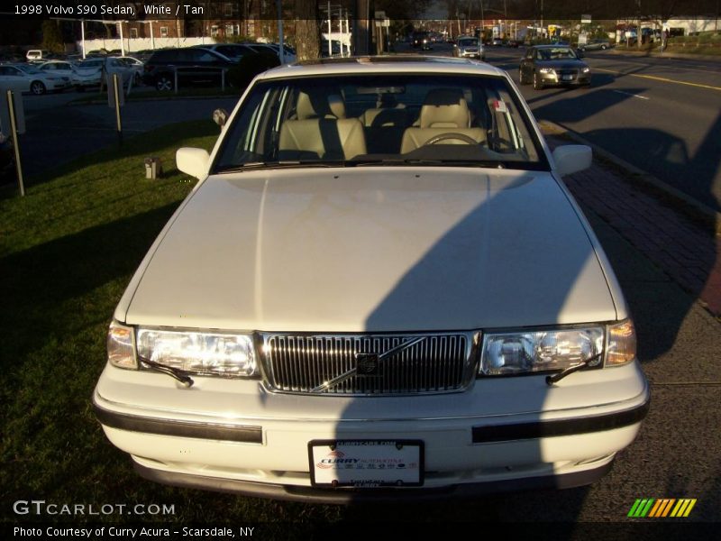 White / Tan 1998 Volvo S90 Sedan