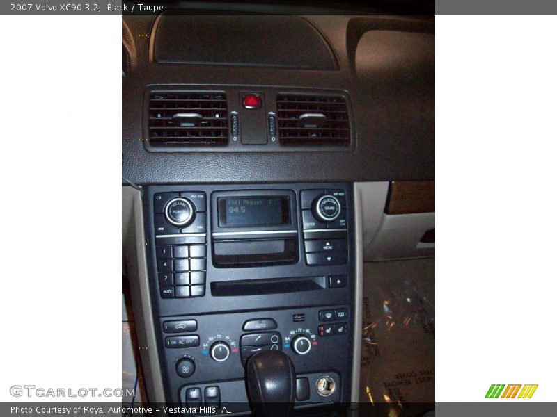 Black / Taupe 2007 Volvo XC90 3.2