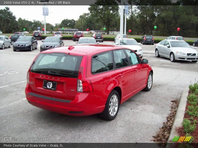 Passion Red / Off Black 2009 Volvo V50 2.4i