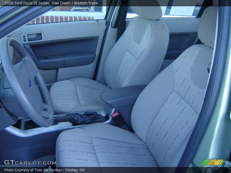 Kiwi Green / Medium Stone 2008 Ford Focus SE Sedan