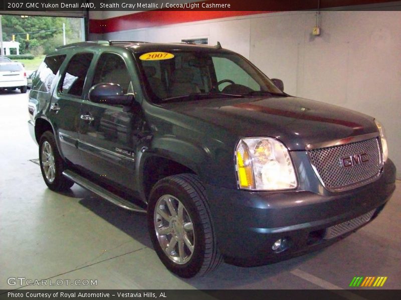Stealth Gray Metallic / Cocoa/Light Cashmere 2007 GMC Yukon Denali AWD