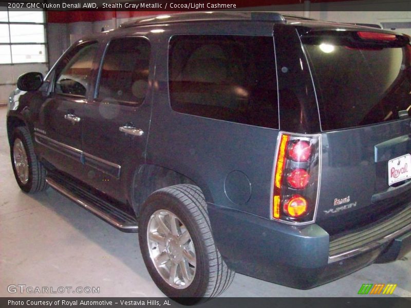Stealth Gray Metallic / Cocoa/Light Cashmere 2007 GMC Yukon Denali AWD