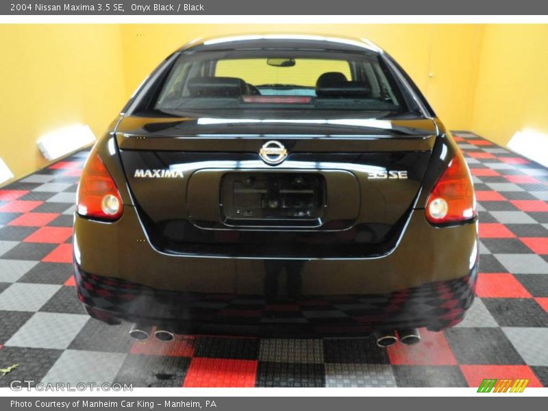 Onyx Black / Black 2004 Nissan Maxima 3.5 SE
