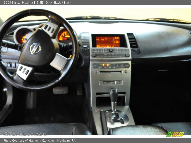 Onyx Black / Black 2004 Nissan Maxima 3.5 SE