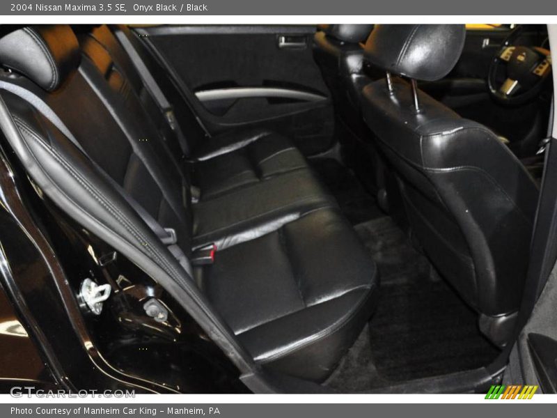 Onyx Black / Black 2004 Nissan Maxima 3.5 SE