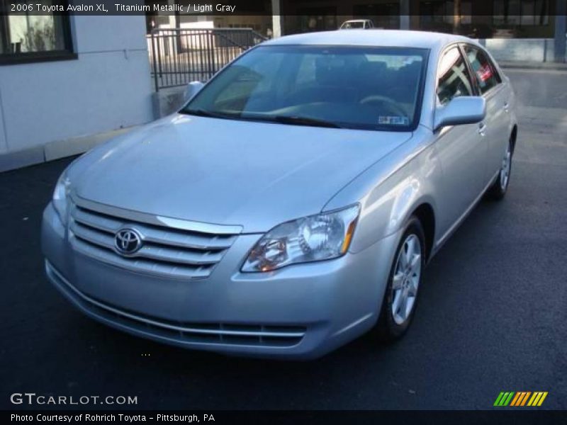 Titanium Metallic / Light Gray 2006 Toyota Avalon XL