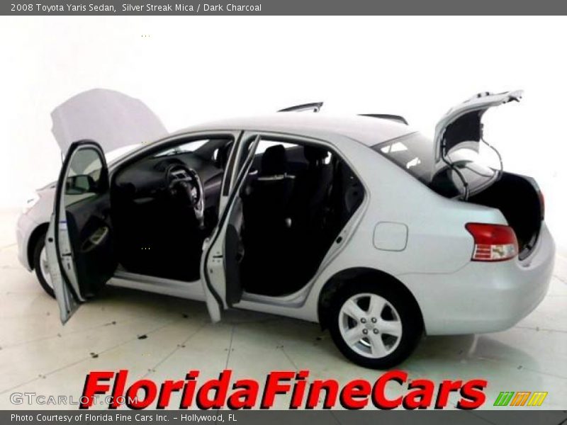 Silver Streak Mica / Dark Charcoal 2008 Toyota Yaris Sedan