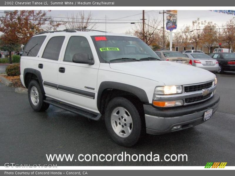 Summit White / Medium Gray/Neutral 2002 Chevrolet Tahoe LS