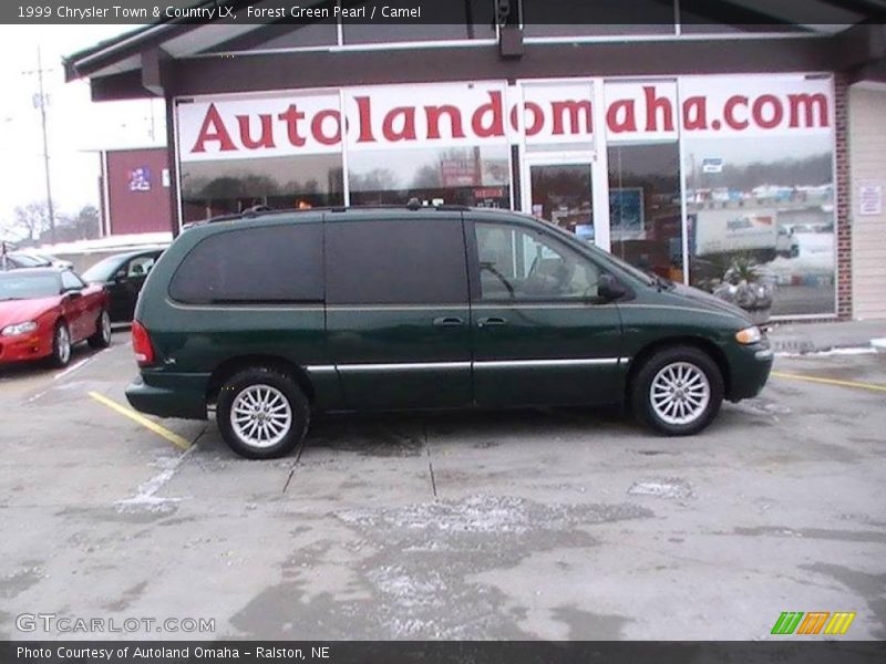 Forest Green Pearl / Camel 1999 Chrysler Town & Country LX