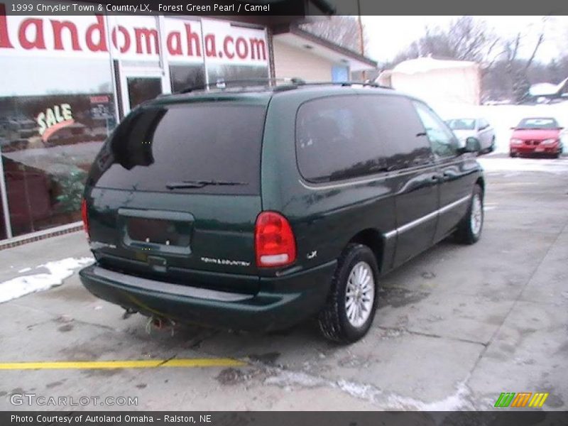 Forest Green Pearl / Camel 1999 Chrysler Town & Country LX