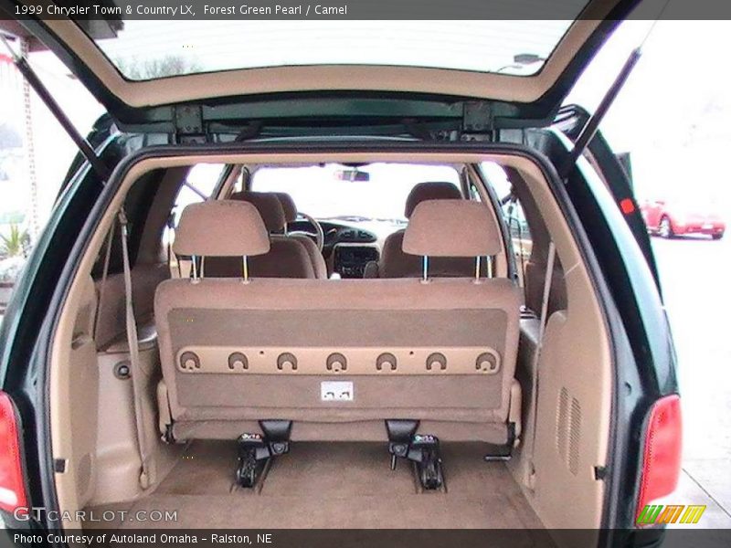 Forest Green Pearl / Camel 1999 Chrysler Town & Country LX