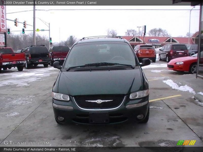 Forest Green Pearl / Camel 1999 Chrysler Town & Country LX