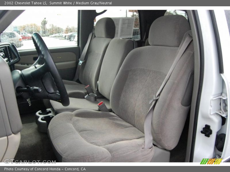 Summit White / Medium Gray/Neutral 2002 Chevrolet Tahoe LS