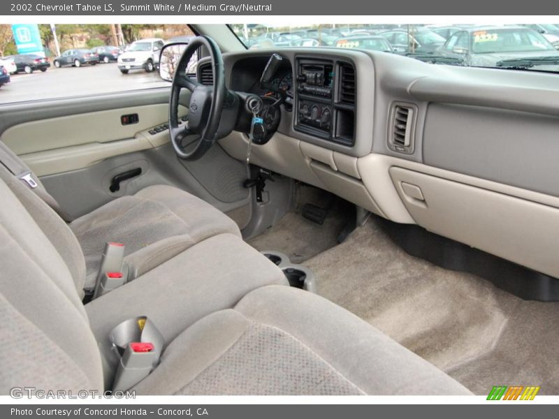 Summit White / Medium Gray/Neutral 2002 Chevrolet Tahoe LS