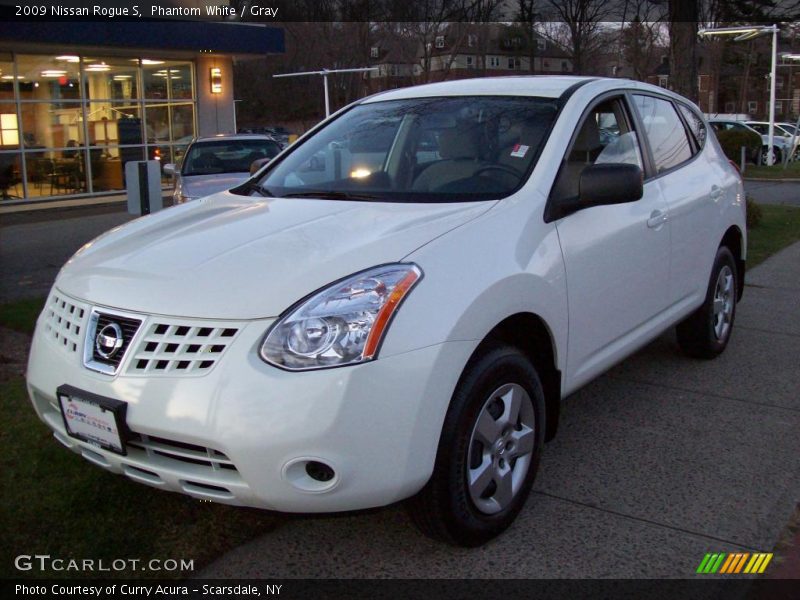 Phantom White / Gray 2009 Nissan Rogue S