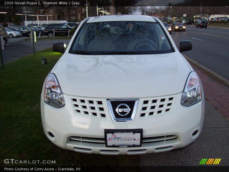 Phantom White / Gray 2009 Nissan Rogue S