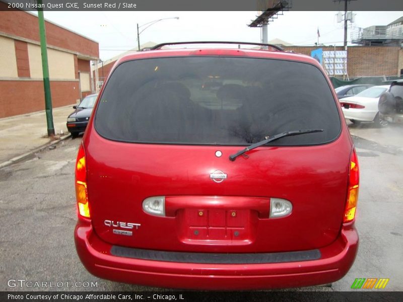 Sunset Red / Slate 2000 Nissan Quest GXE