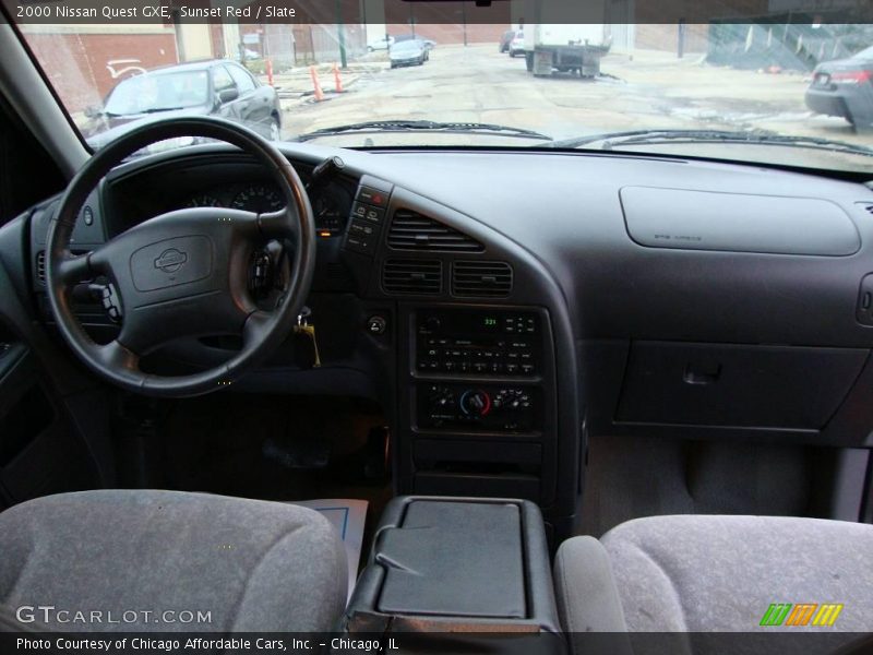 Sunset Red / Slate 2000 Nissan Quest GXE