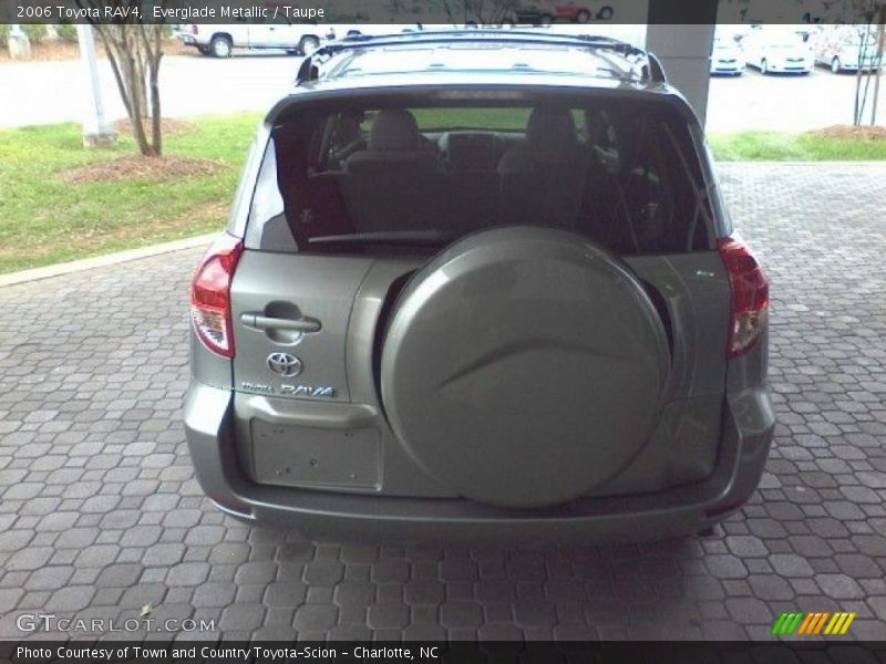 Everglade Metallic / Taupe 2006 Toyota RAV4
