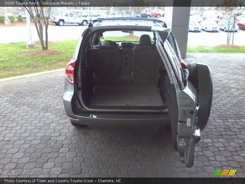 Everglade Metallic / Taupe 2006 Toyota RAV4