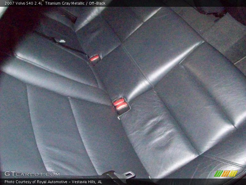 Titanium Gray Metallic / Off-Black 2007 Volvo S40 2.4i