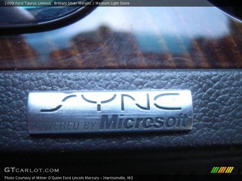 Brilliant Silver Metallic / Medium Light Stone 2009 Ford Taurus Limited