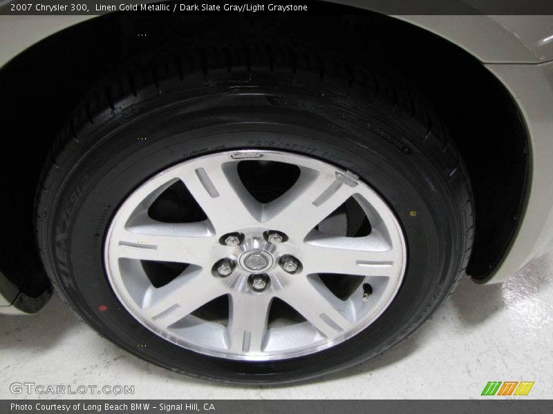 Linen Gold Metallic / Dark Slate Gray/Light Graystone 2007 Chrysler 300