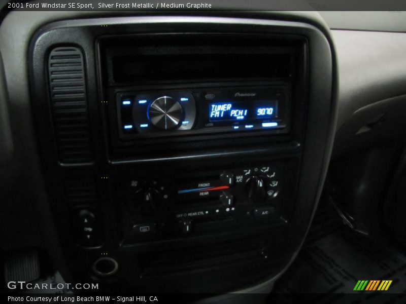 Silver Frost Metallic / Medium Graphite 2001 Ford Windstar SE Sport