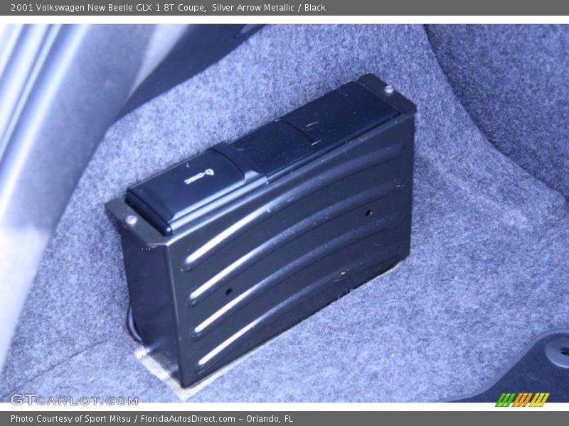 Silver Arrow Metallic / Black 2001 Volkswagen New Beetle GLX 1.8T Coupe