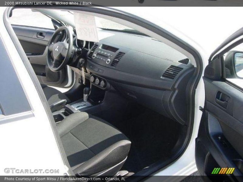 Wicked White / Black 2008 Mitsubishi Lancer DE