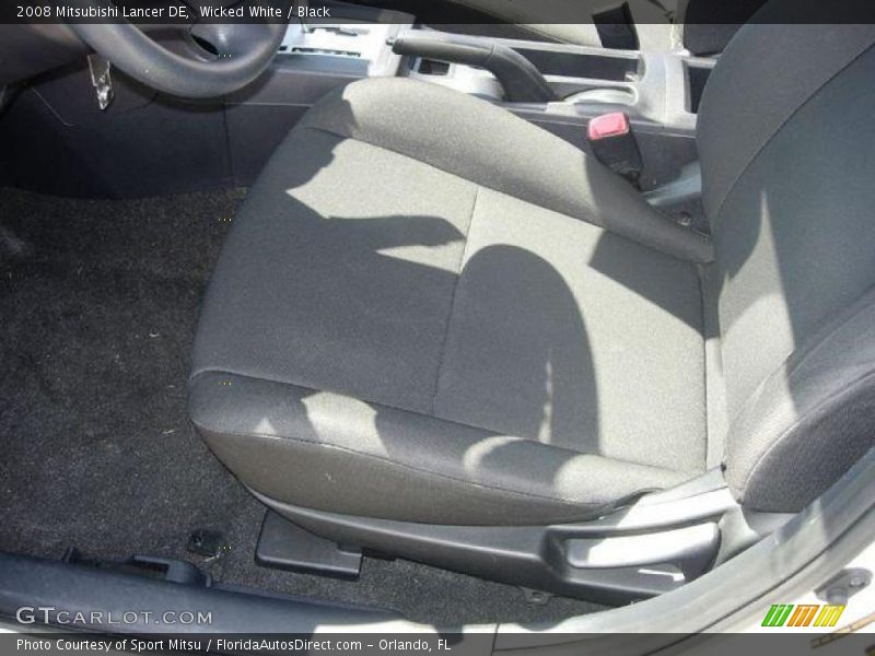 Wicked White / Black 2008 Mitsubishi Lancer DE