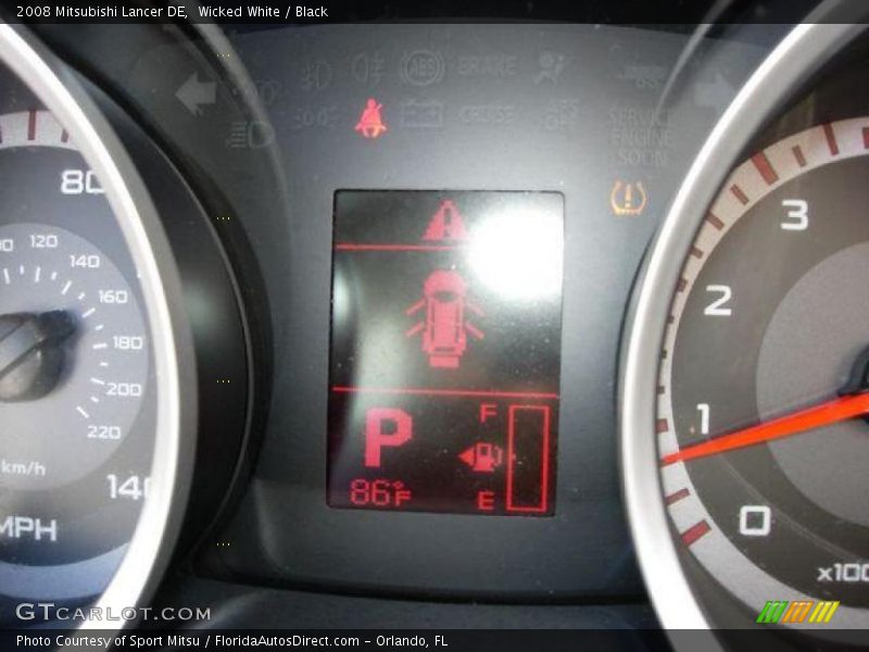 Wicked White / Black 2008 Mitsubishi Lancer DE