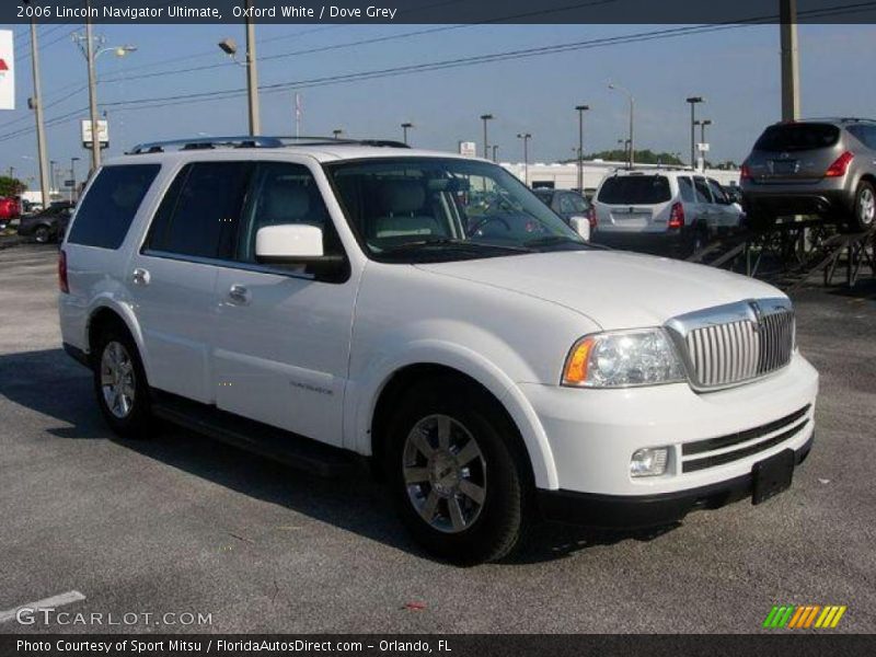 Oxford White / Dove Grey 2006 Lincoln Navigator Ultimate