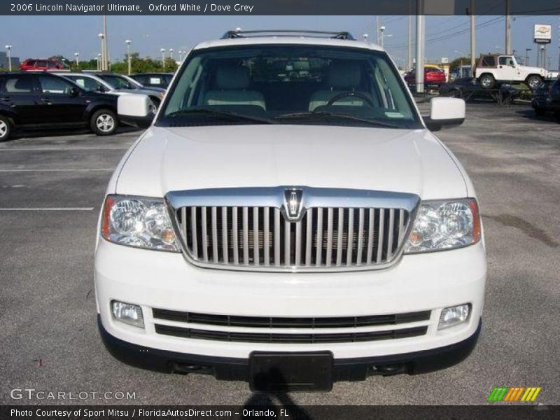 Oxford White / Dove Grey 2006 Lincoln Navigator Ultimate