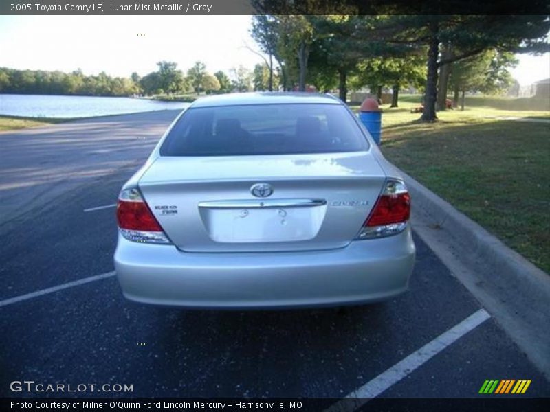 Lunar Mist Metallic / Gray 2005 Toyota Camry LE