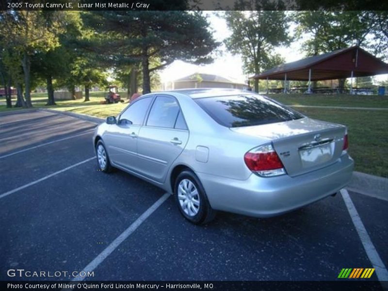 Lunar Mist Metallic / Gray 2005 Toyota Camry LE