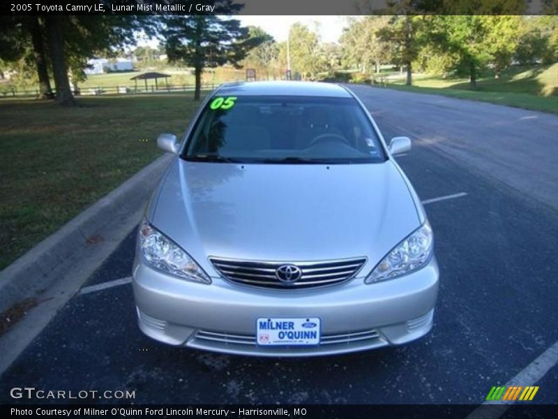 Lunar Mist Metallic / Gray 2005 Toyota Camry LE