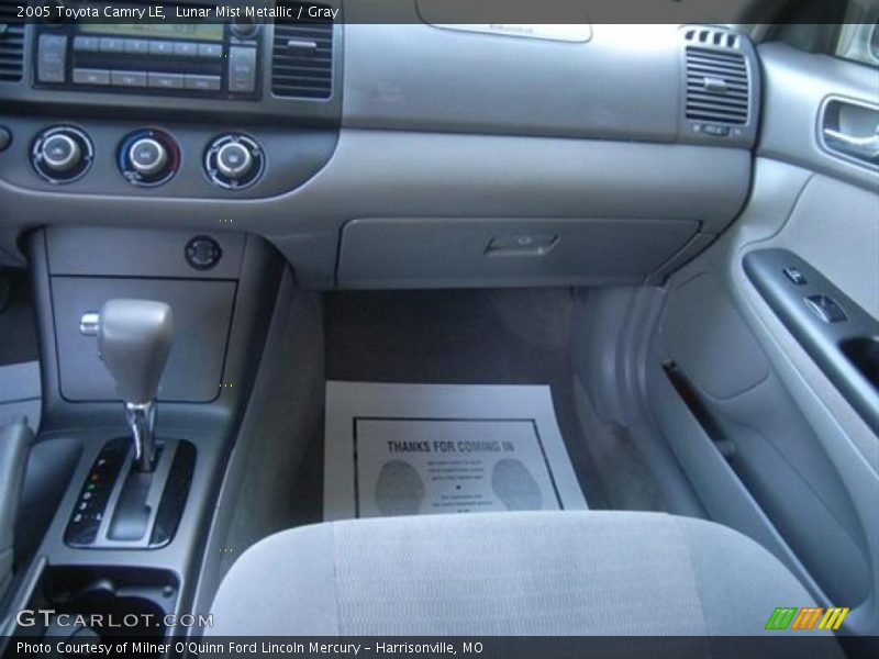 Lunar Mist Metallic / Gray 2005 Toyota Camry LE