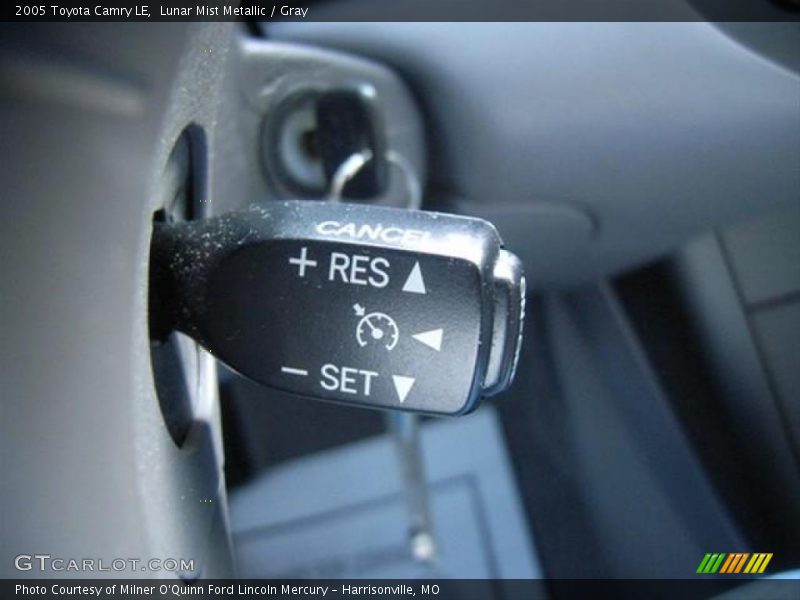 Lunar Mist Metallic / Gray 2005 Toyota Camry LE