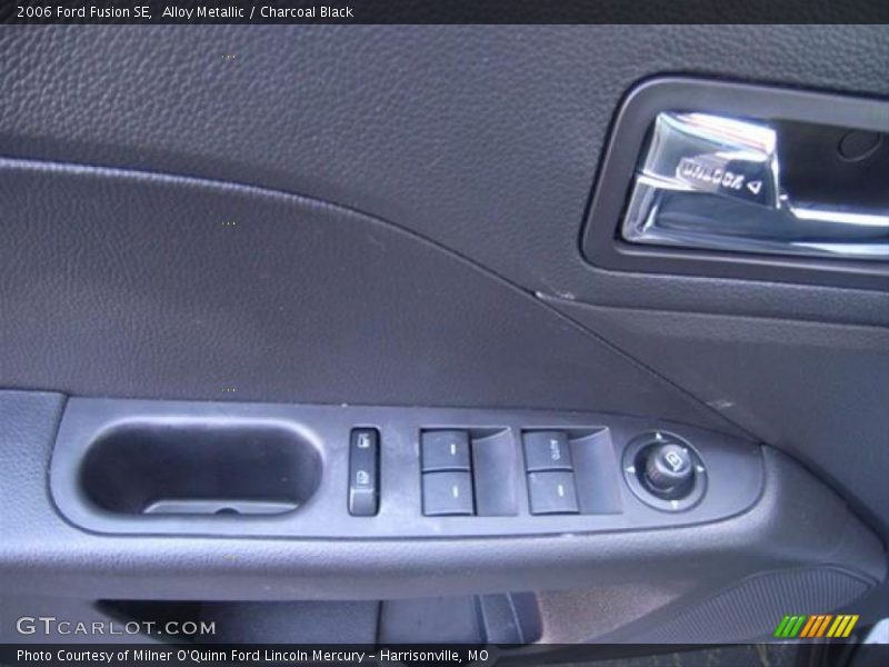 Alloy Metallic / Charcoal Black 2006 Ford Fusion SE