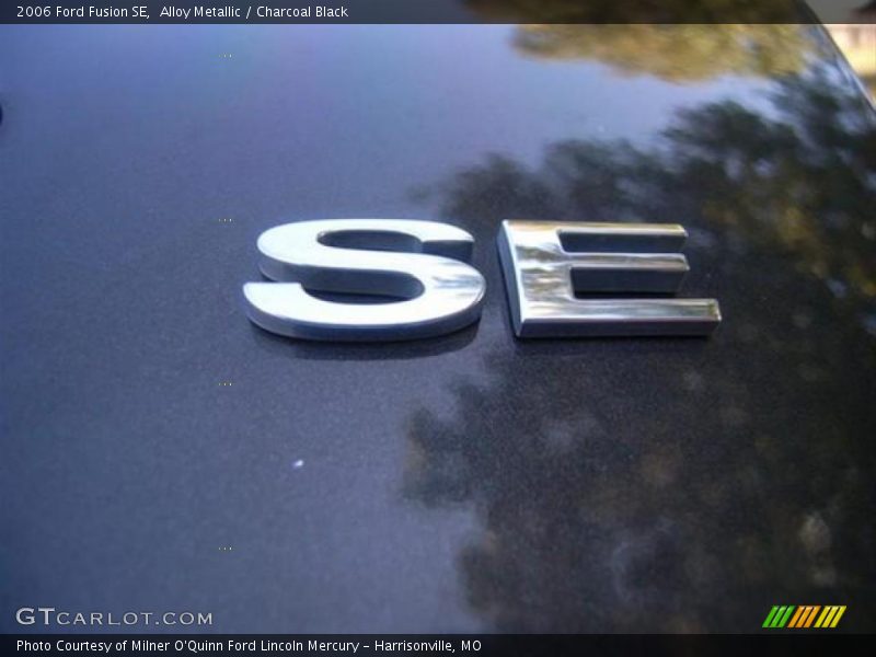 Alloy Metallic / Charcoal Black 2006 Ford Fusion SE