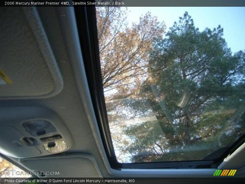 Satellite Silver Metallic / Black 2006 Mercury Mariner Premier 4WD