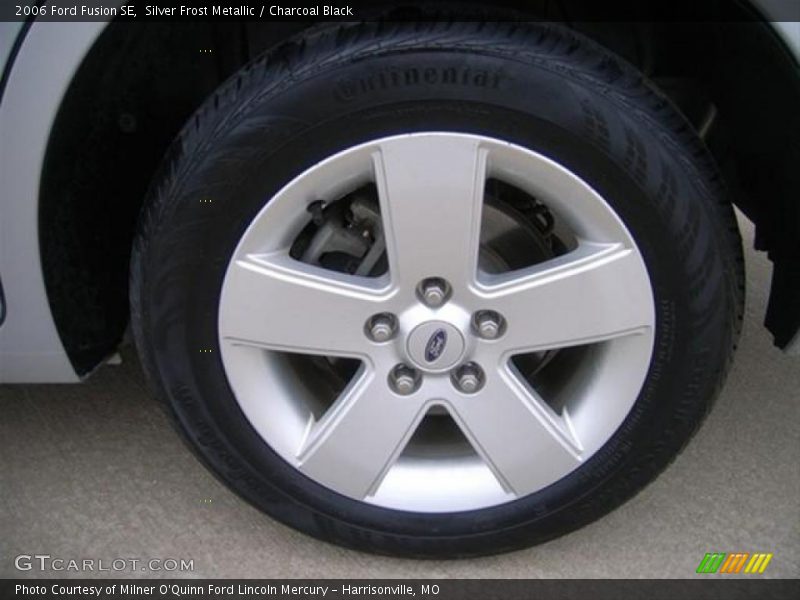 Silver Frost Metallic / Charcoal Black 2006 Ford Fusion SE