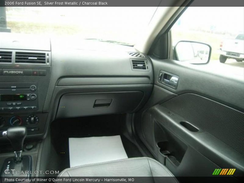 Silver Frost Metallic / Charcoal Black 2006 Ford Fusion SE